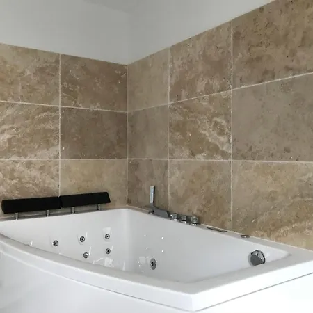 Lägenhet Bel Rdc Detente Balneo & Cine & Terrasse Proche Centre Gare Amiens